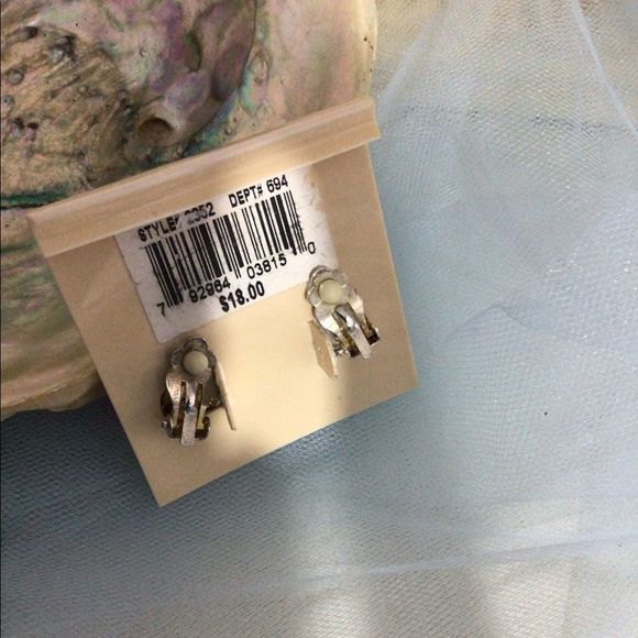 Vintage Carol For Eva Graham Stud Pierced Earrings Silver & Green Round - Picture 11 of 13